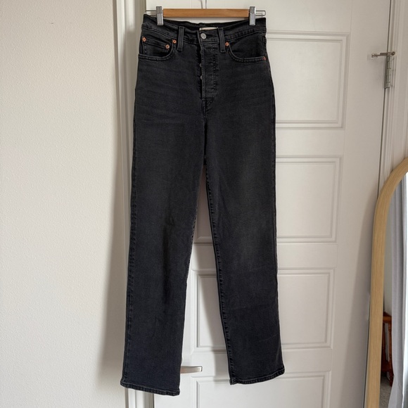 Levi's Ribcage Straight Jeans - Picture 4 of 6
